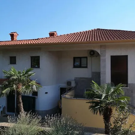 Pobri App3 Apartament *