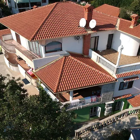 Pobri App3 Apartment