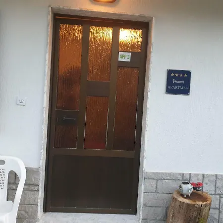 Pobri App3 Apartman Matulji