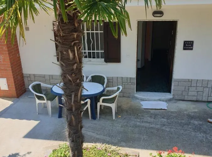 Appartement Pobri App3 *